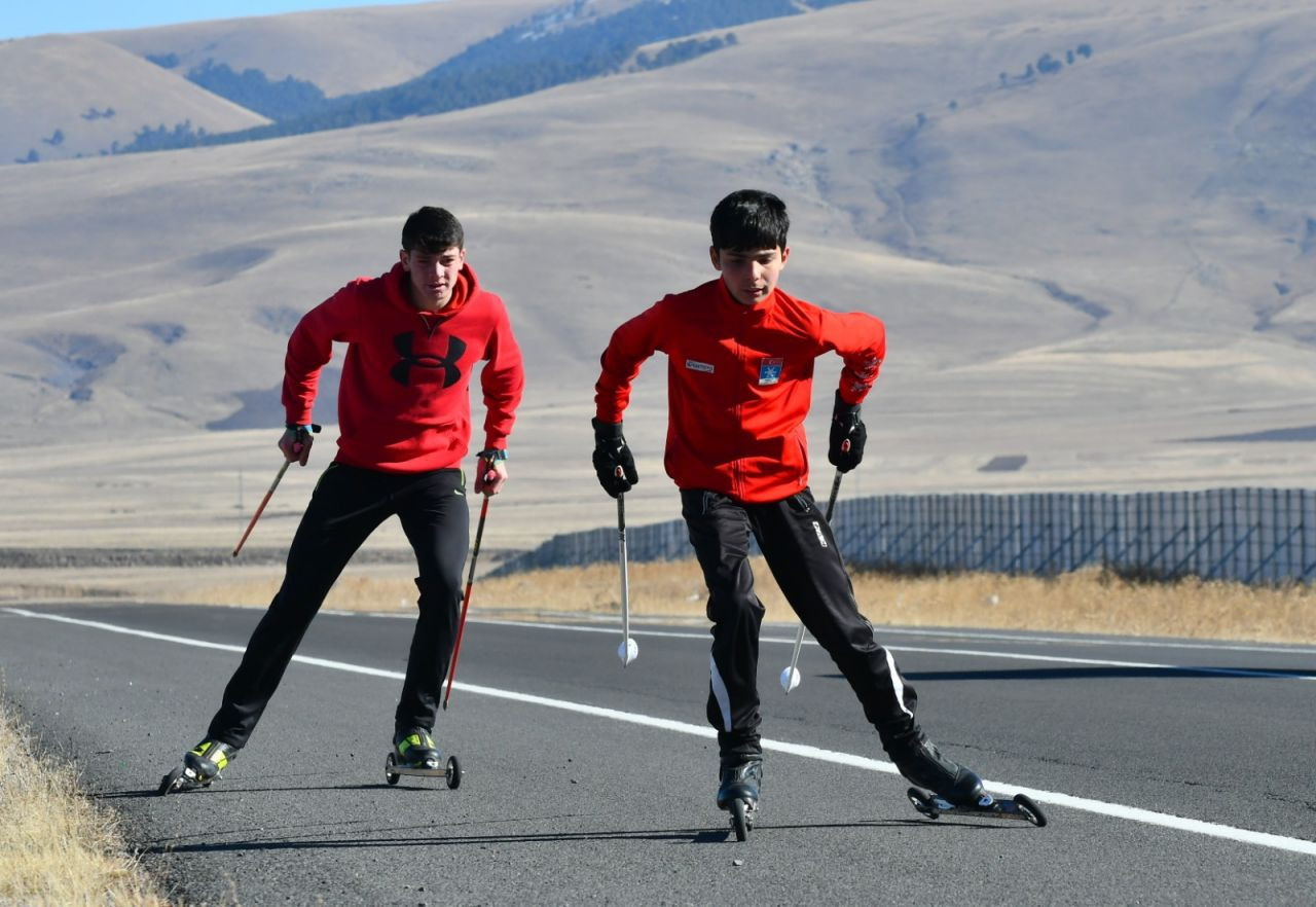 Kayaklı koşu milli takım seçmelerine asfaltta hazırlanıyorlar - Sayfa 2
