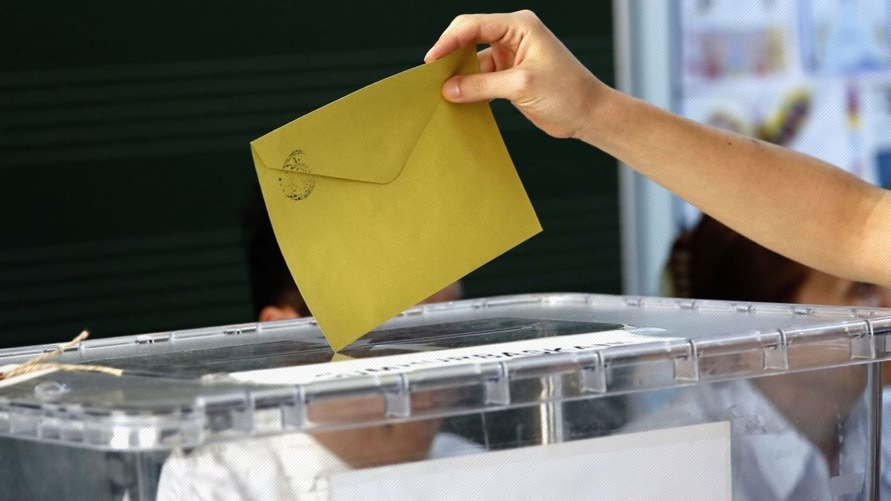 Son seçim anketi: AK Parti yüzde 32.3, CHP yüzde 24.4 - Sayfa 2