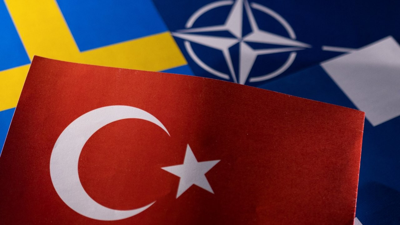 Finlandiya: Türkiye ile üçlü NATO görüşmelerine ara verilmeli