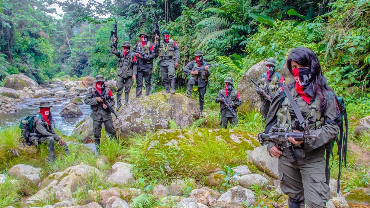 Kolombiya ile ELN, barış müzakerelerine başlıyor: 17 üyenin yakalama kararı kaldırıldı