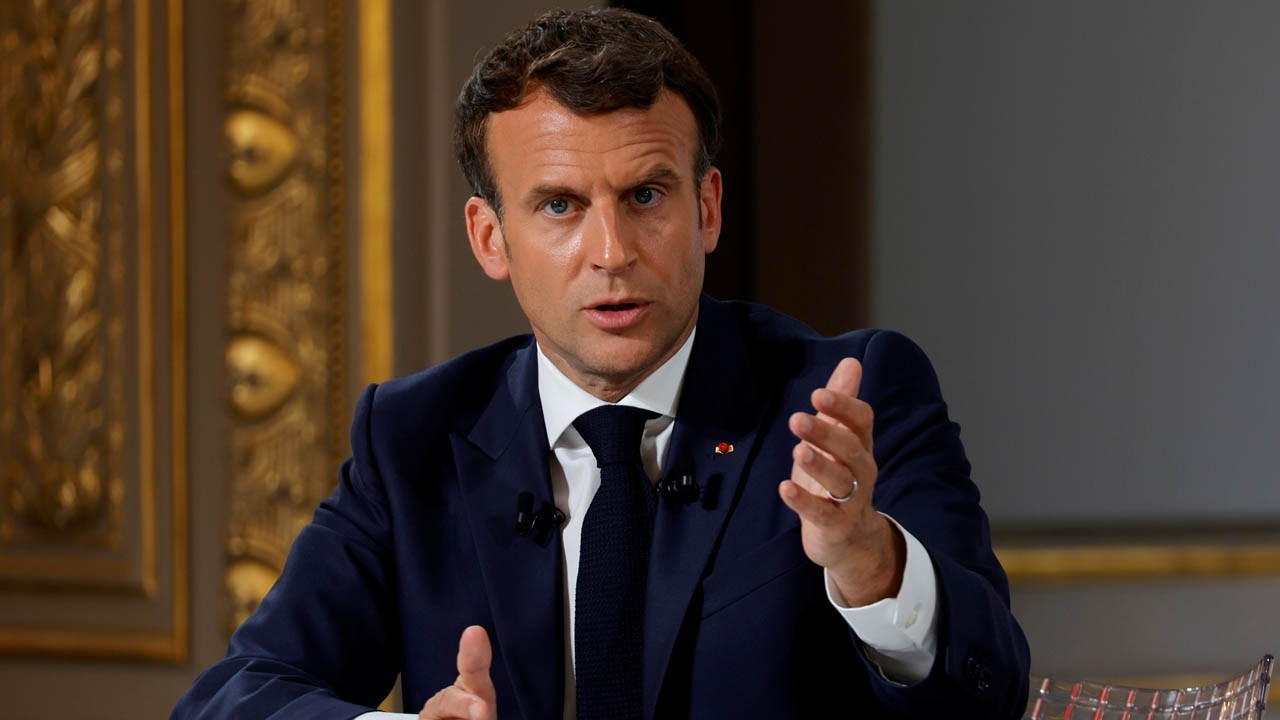 Macron'a suikast planlayan 13 kişi hakim karşısına çıktı