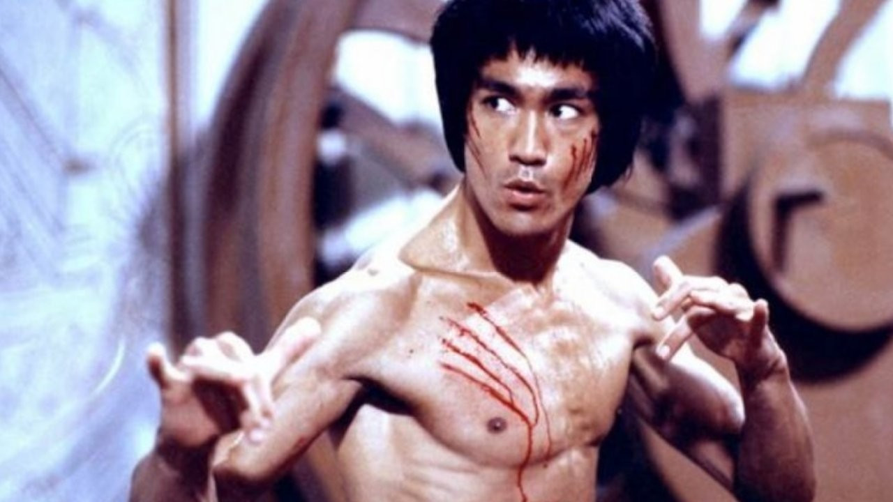 Bruce Lee'nin gerçek ölüm nedeni 'fazla su içmek' olabilir