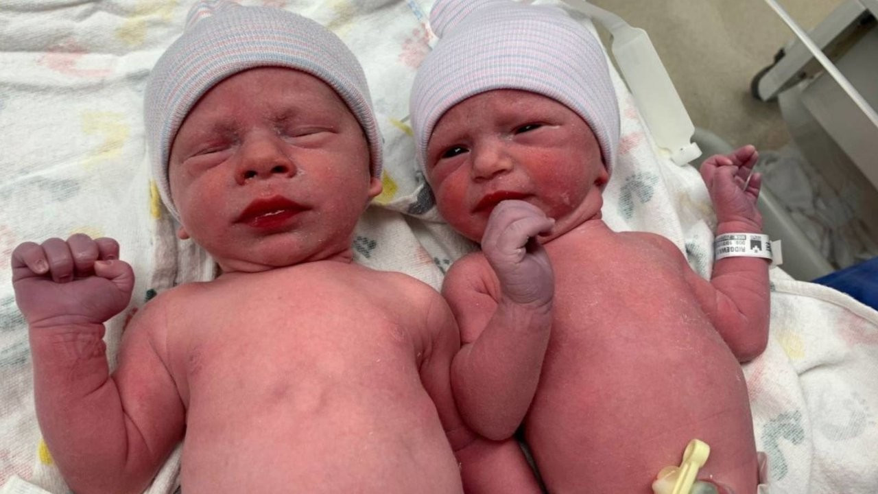30 yıl boyunca -200'de tutuldular: İkiz bebekler dünyaya geldi