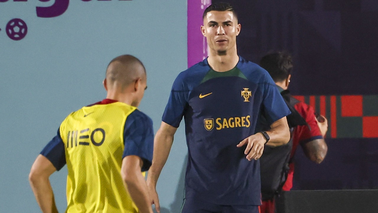 Ronaldo'dan gazetecilere: Oyunculara benim hakkımda sorular sormayın
