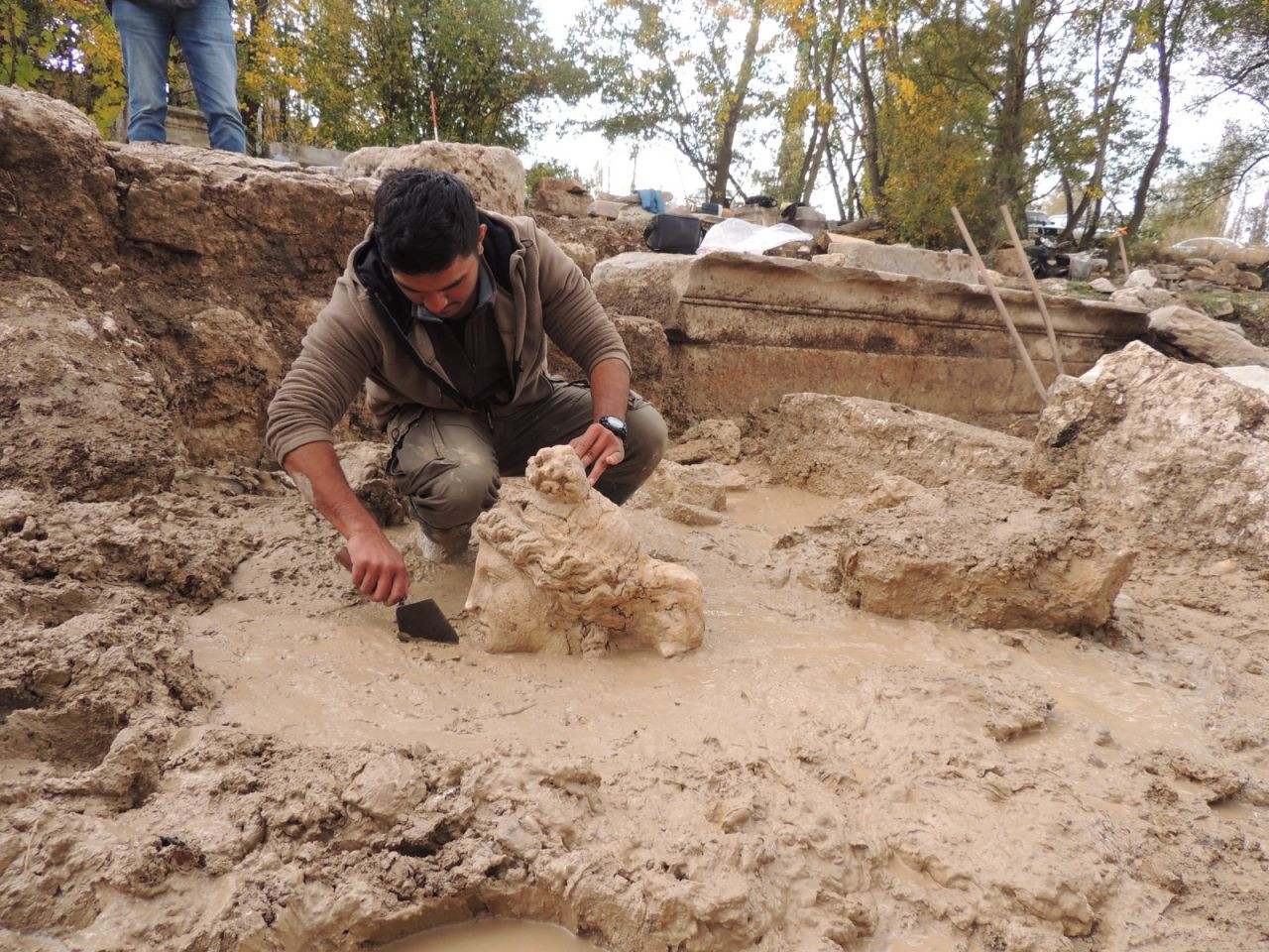 Kütahya'da bin 700 yıllık pagan heykelleri bulundu - Sayfa 4