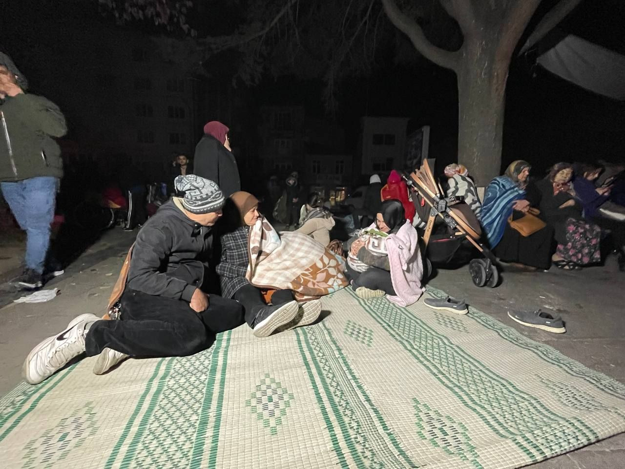 Düzce'de deprem: Sokaktan görüntüler - Sayfa 7