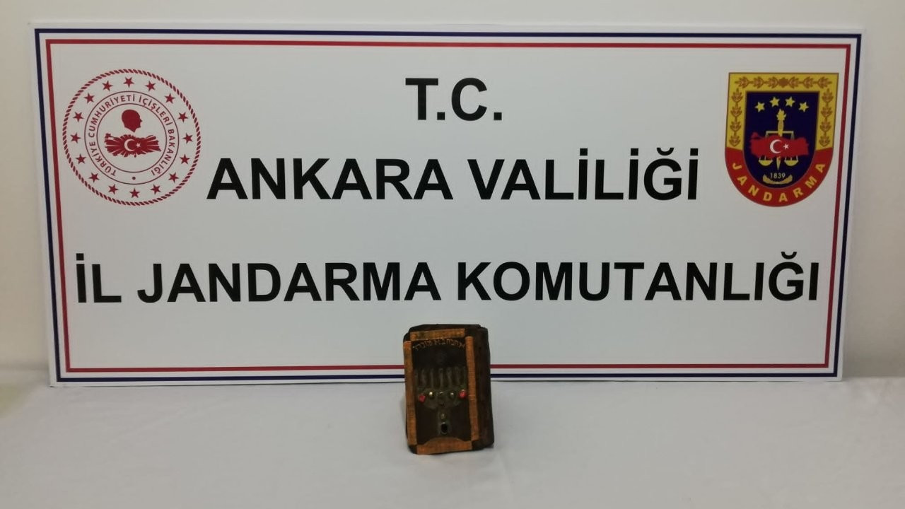 Ankara'da tarihi eser kaçakçılığı: 600 yıllık Tevrat bulundu