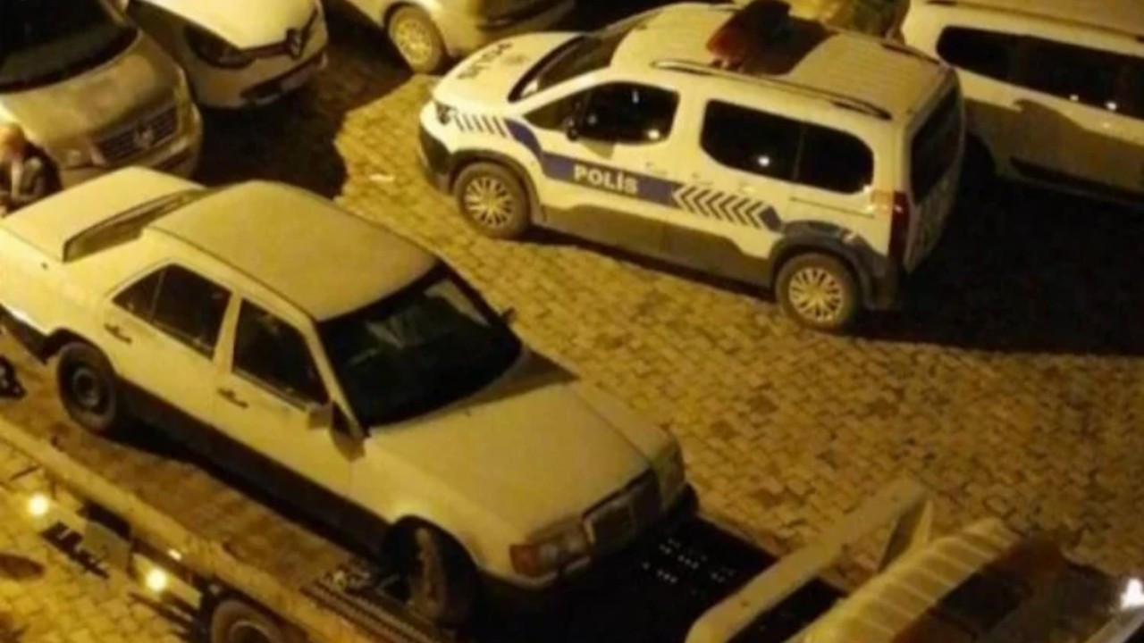 Bursa'da Eşref Kolçak'ın otomobilini çalmak isteyen 3 kişi tutuklandı