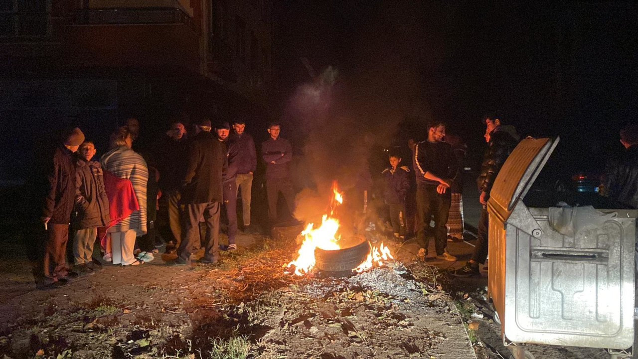 Düzce'de deprem: Halk geceyi sokakta geçirdi