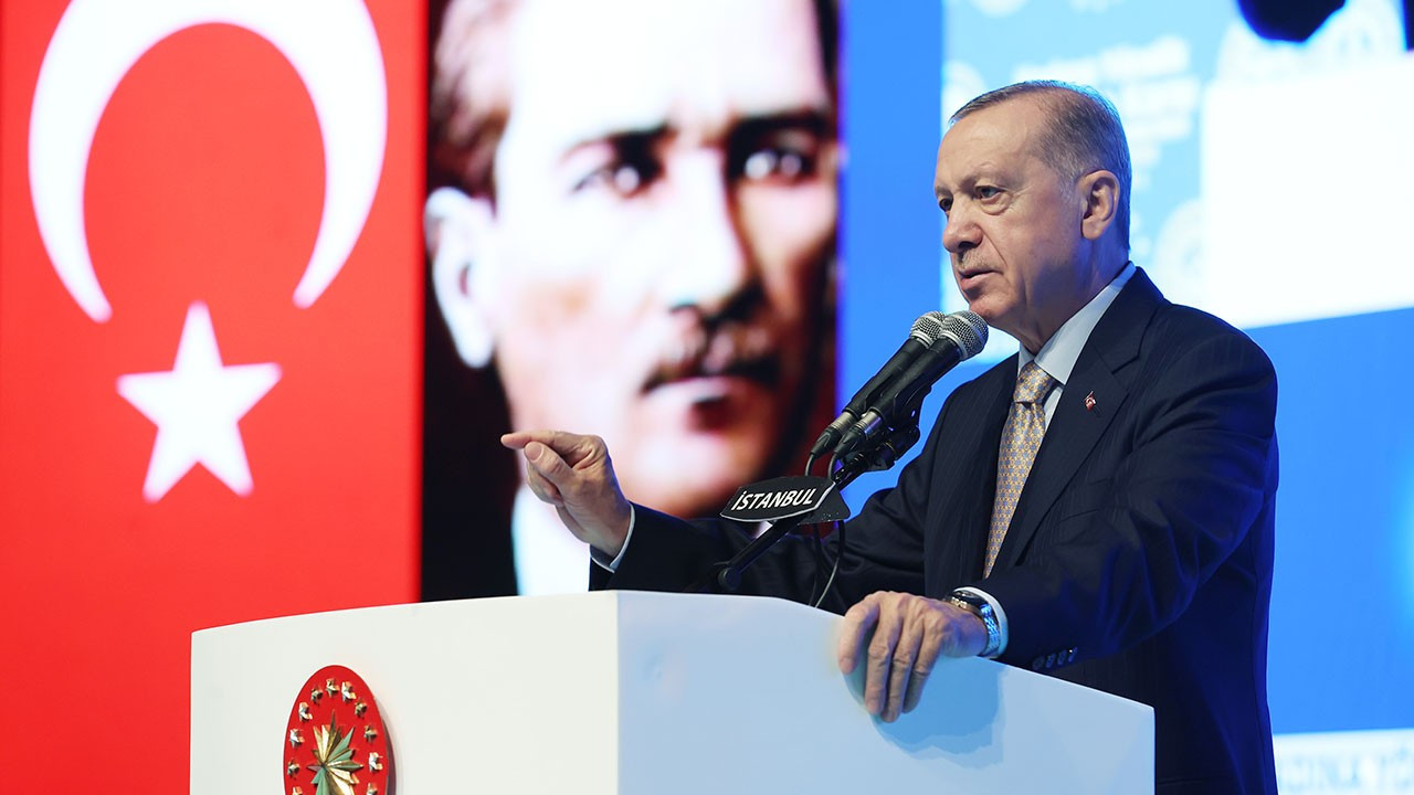 Erdoğan: Şehit edilen yavrumuzun kanını sandıkta da bırakmayalım