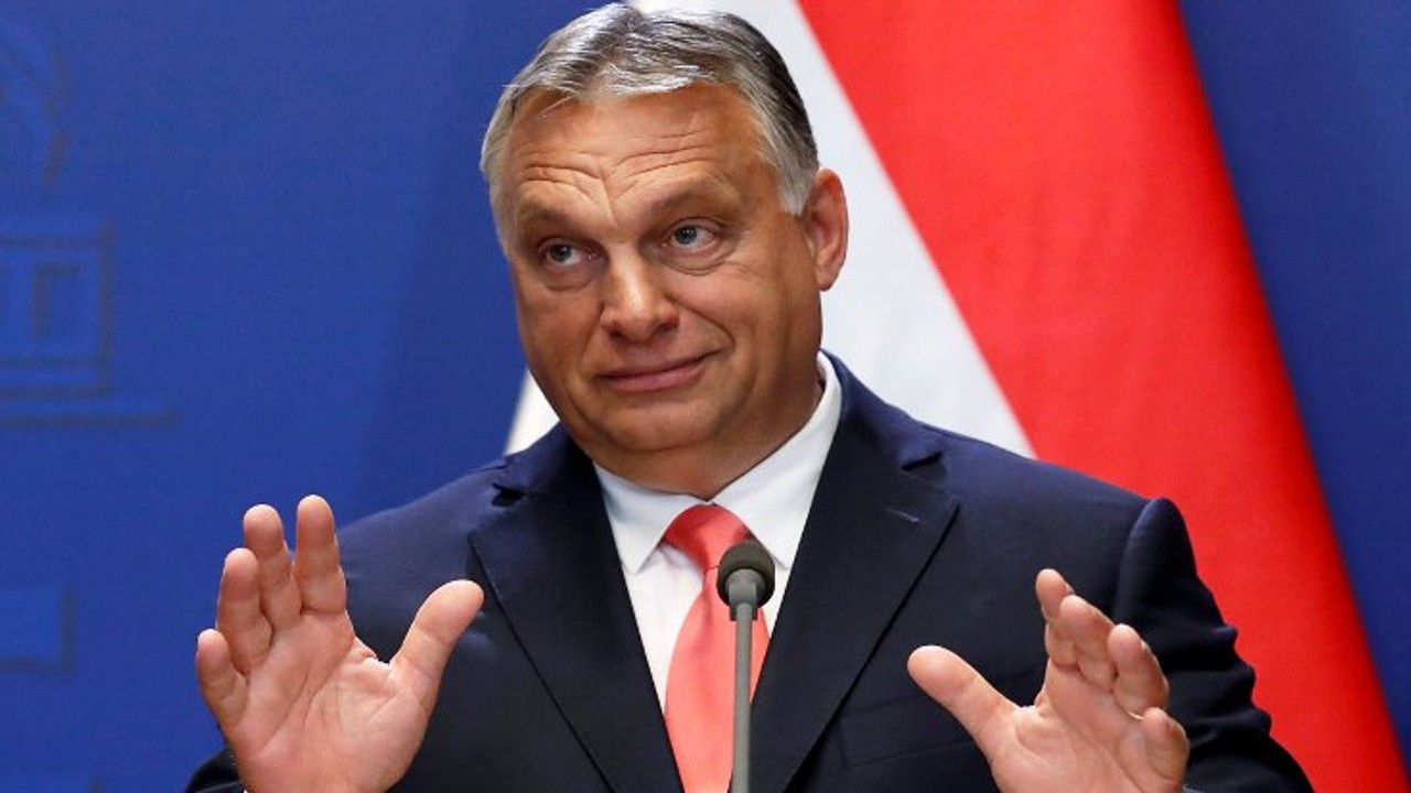 Macaristan, İsveç ve Finlandiya'nın NATO'ya üyelik onayını 2023'e erteledi