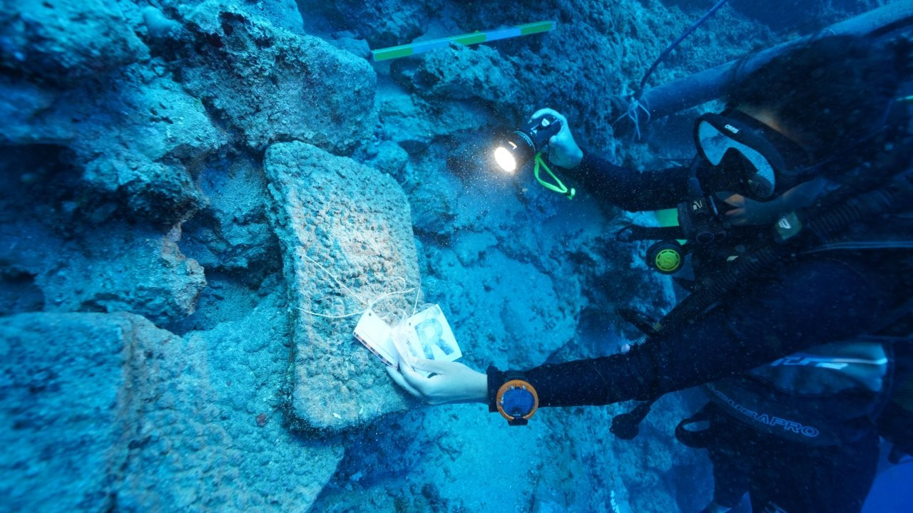 Akdeniz'de 3 bin 600 yıllık kurşun ağırlıklar bulundu
