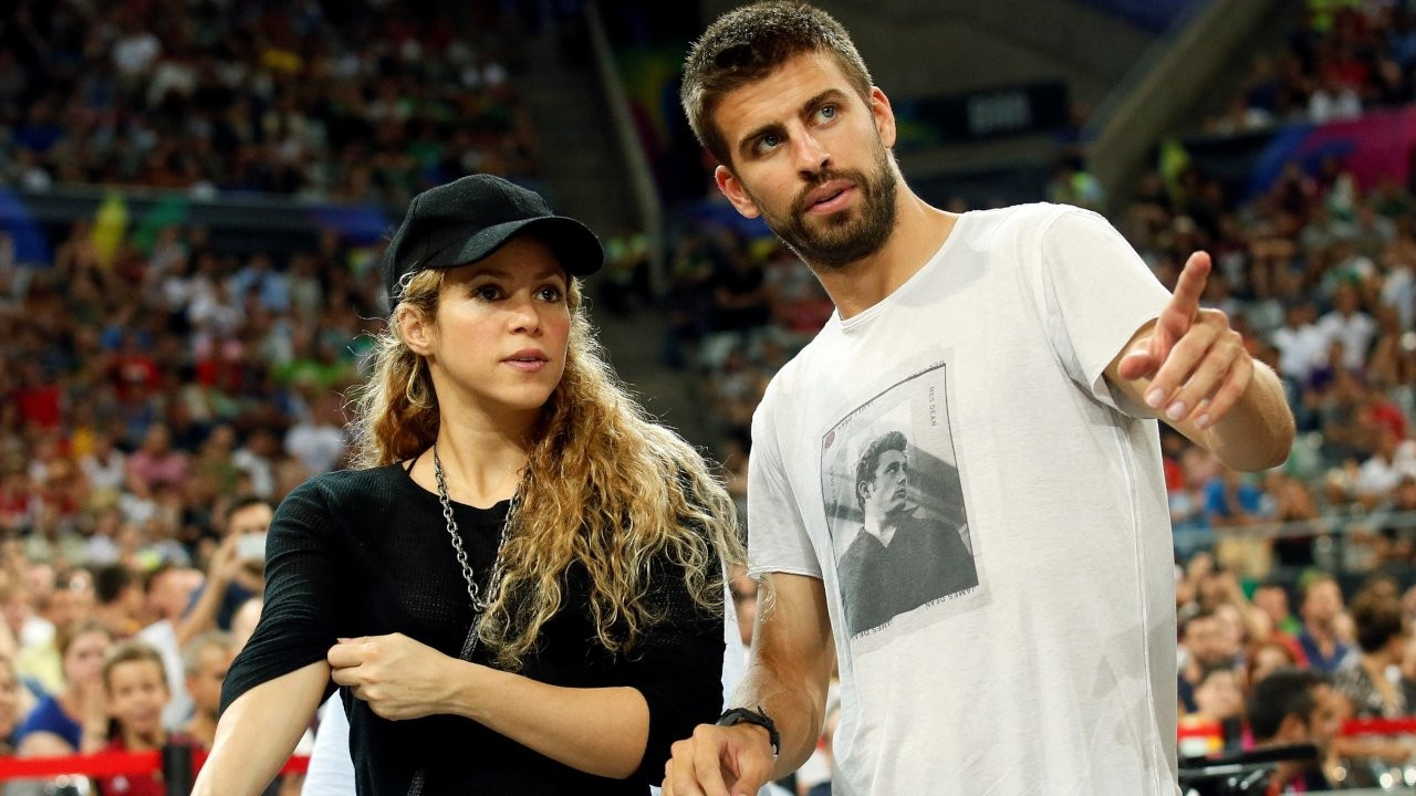 Shakira: Pique'nin beni aldattığını babam yoğun bakımdayken öğrendim
