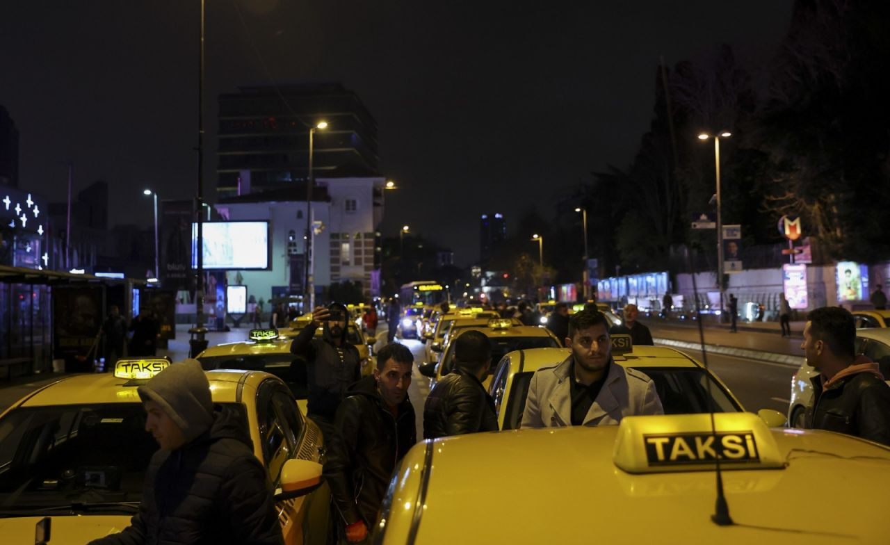 Taksi şoförlerinden İBB önünde eylem - Sayfa 2