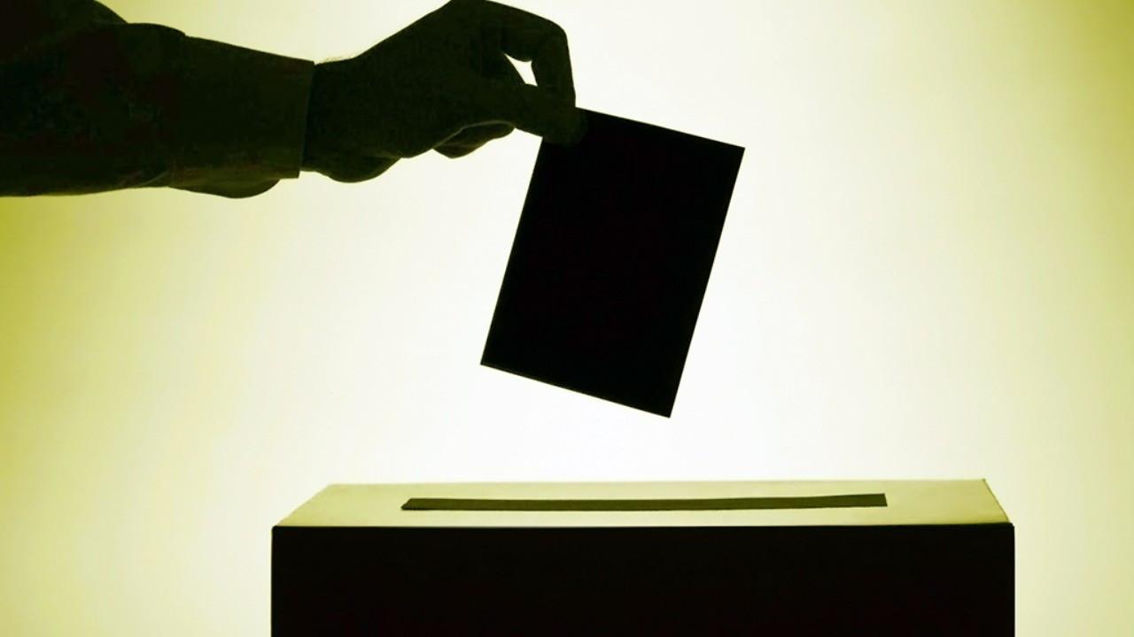 AK Parti'de seçim alarmı: Belki de her şeyi bir tarafa bırakmalıyız
