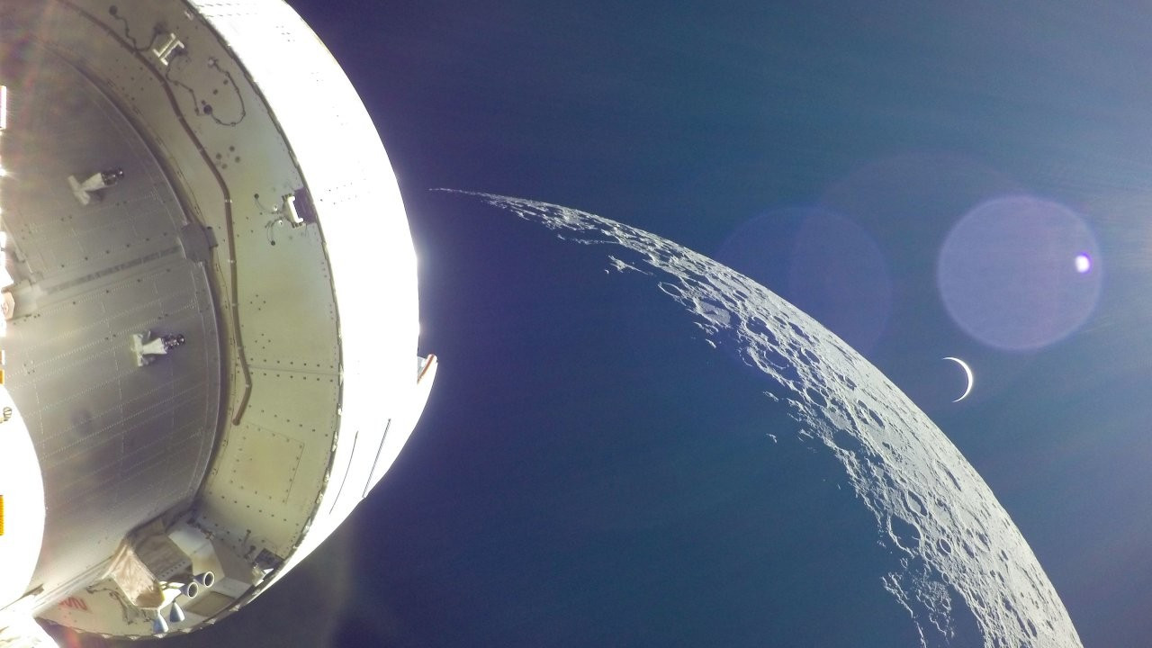 NASA, Ay'dan yeni görüntüler paylaştı