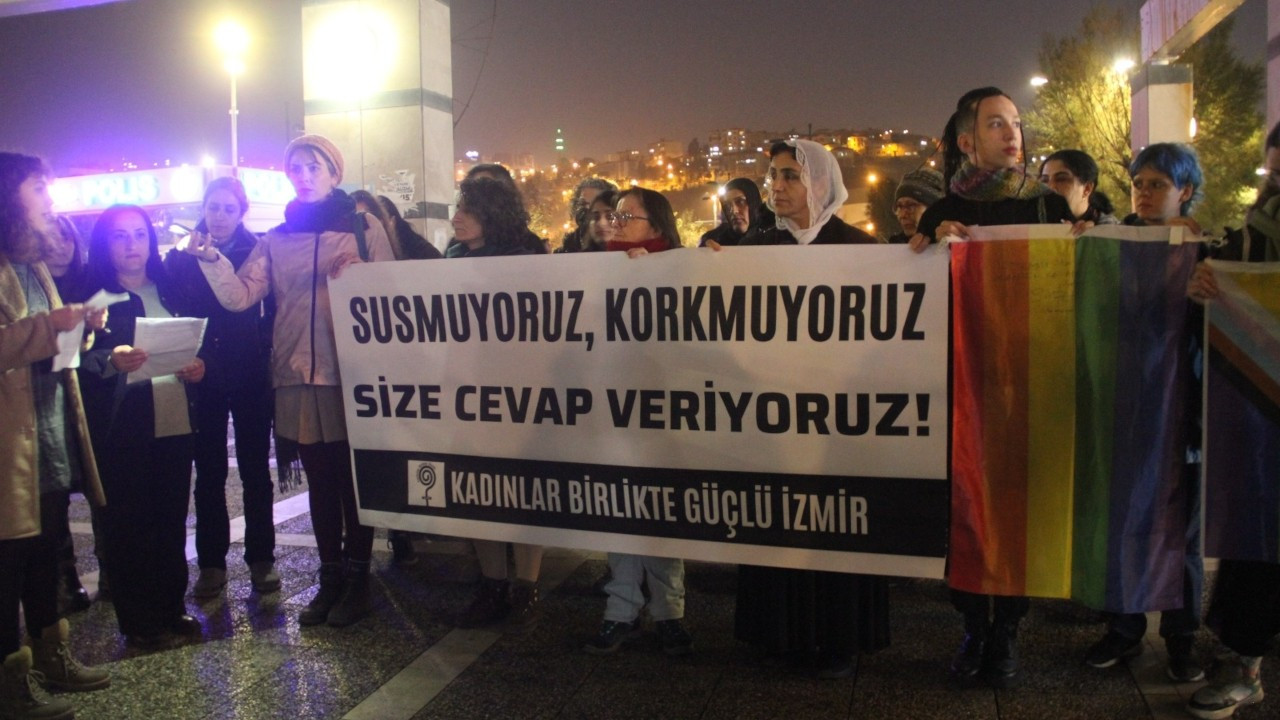 İzmir'de kadınlar, çocuk istismarını protesto etti