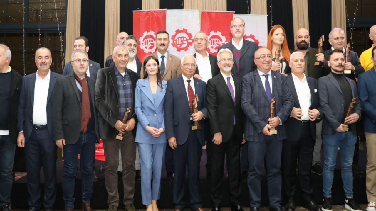 ÇGD Bursa, 2022 yılının ‘çağdaşlarını’ ödüllendirdi