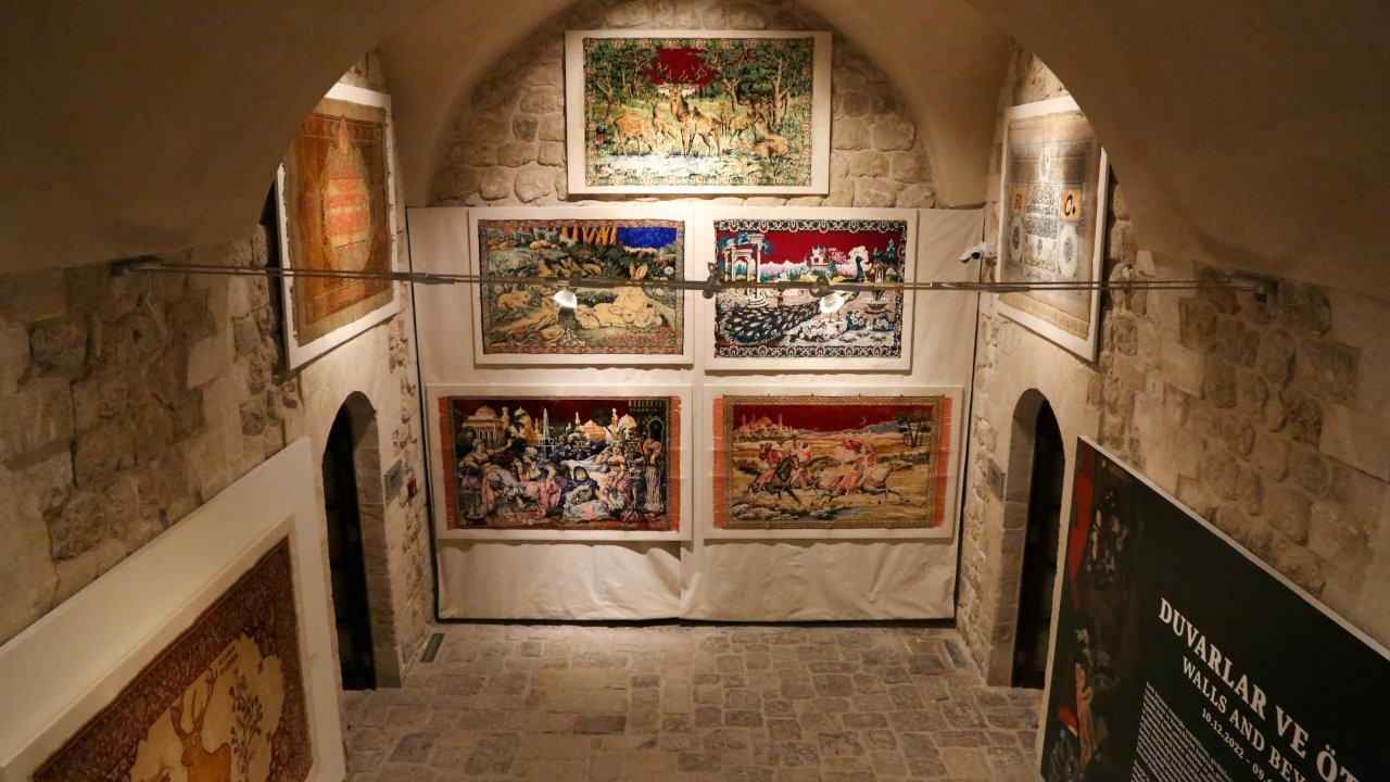'Duvarlar ve Ötesi' sergisi, Sakıp Sabancı Mardin Kent Müzesi'nde