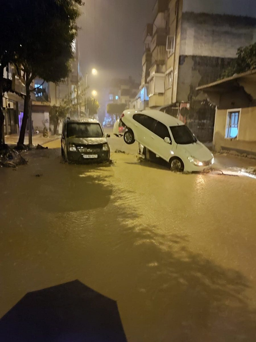 Antalya'nın Kumluca ilçesinde sel: Evleri su bastı, okullar tatil edildi - Sayfa 4