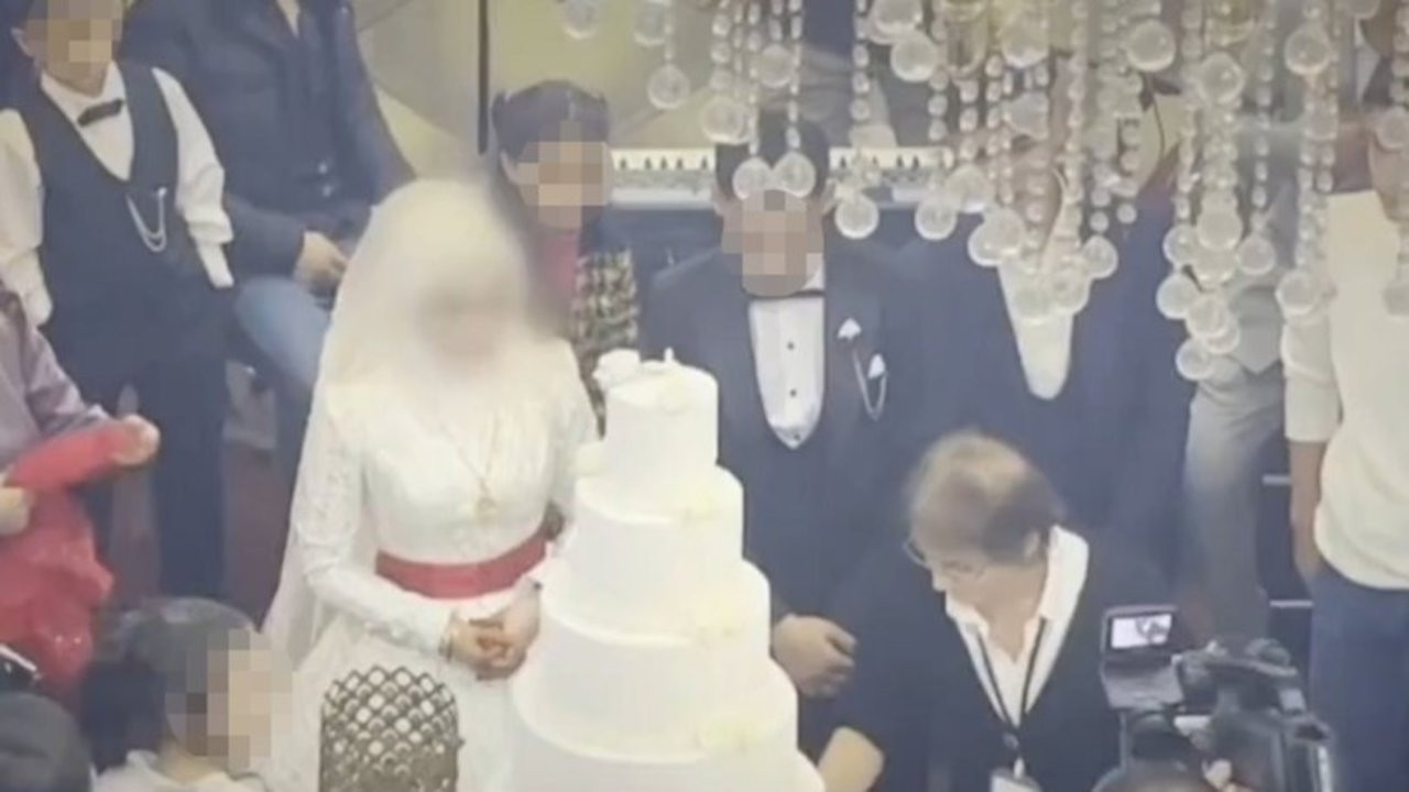 İstanbul'da 15 yaşındaki çocuk evlendirilmek istendi