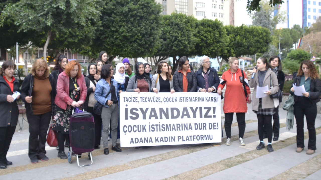 Adana’da çocuk istismarına karşı kadınlar bir araya geldi