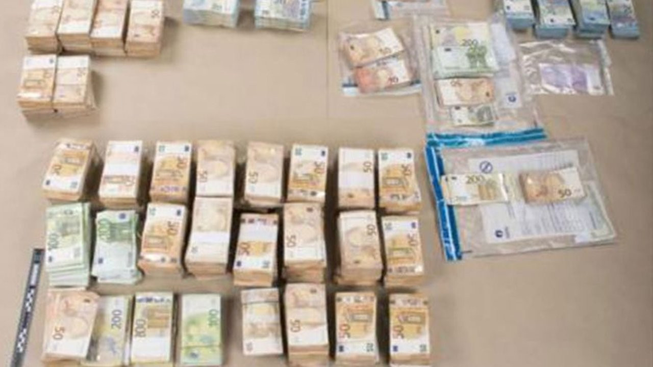 AP'de rüşvet soruşturması: 1.5 milyon euro nakit paraya el konuldu