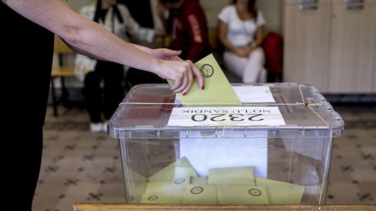 Son seçim anketi: İYİ Parti, CHP'yi geçti - Sayfa 1