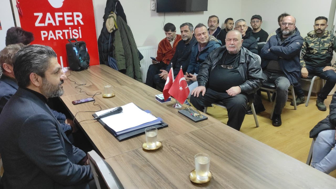 Zafer Partisi Çekmeköy İlçe Başkanı ve 35 yönetim kurulu üyesi istifa etti