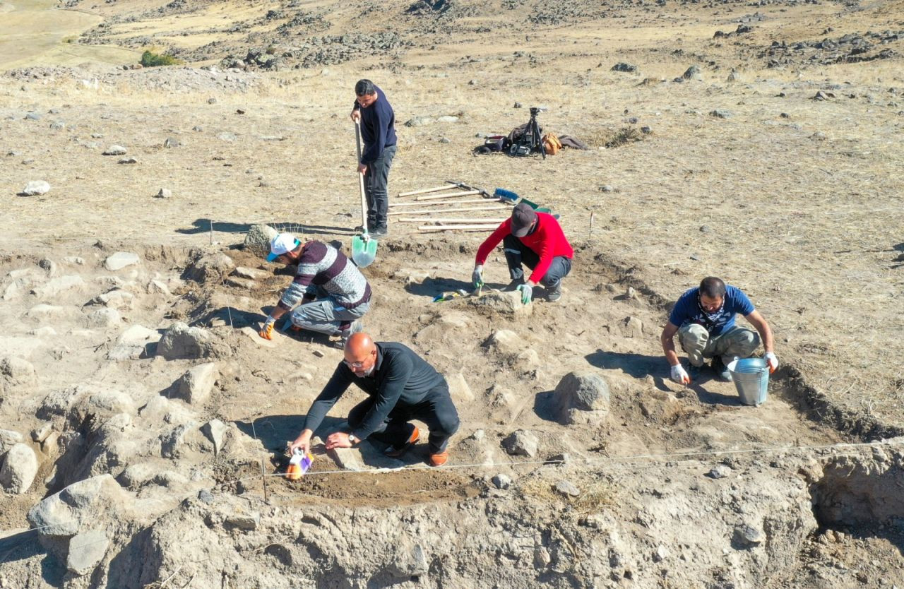 Van'da ikinci Urartu tapınağı bulundu - Sayfa 2