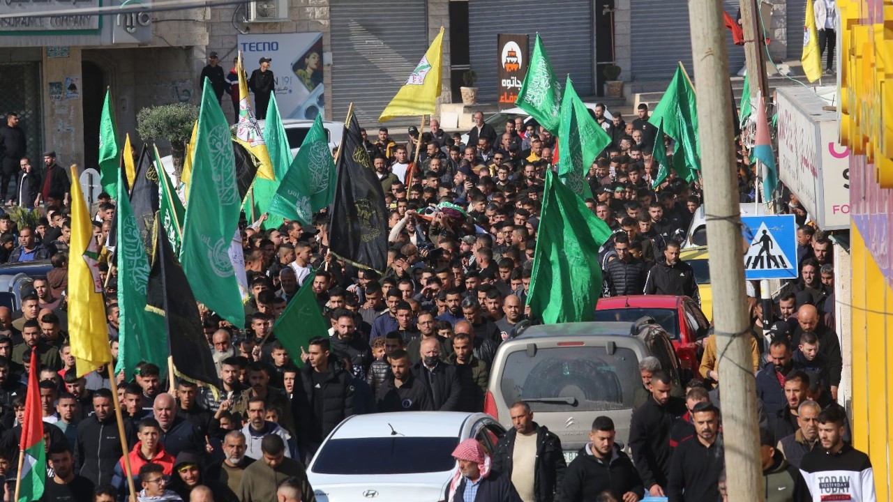 Batı Şeria'da öldürülen Filistinli genç defnedildi