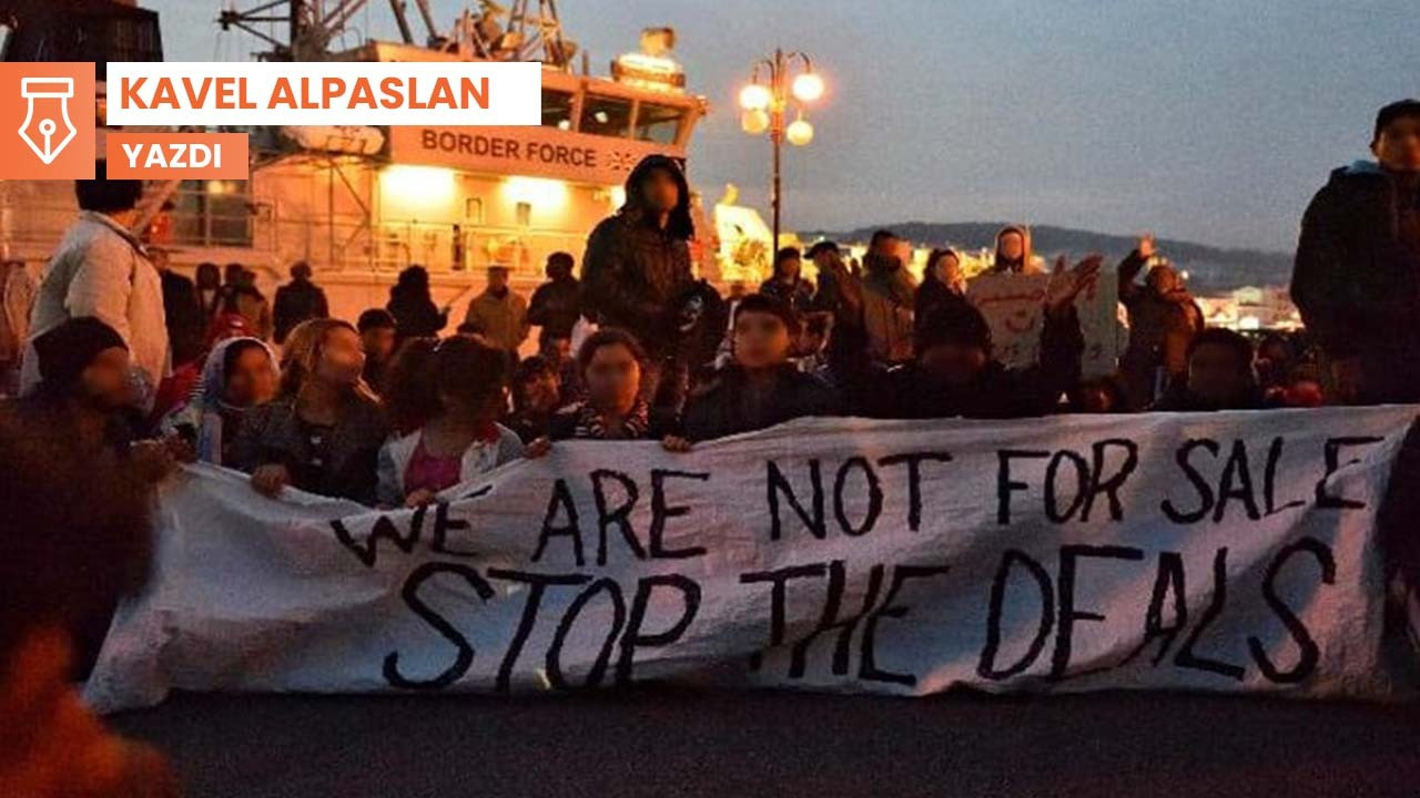 Midilli mülteci gündemi: Balkona bayrak asmak eskiden ayıplanıyordu