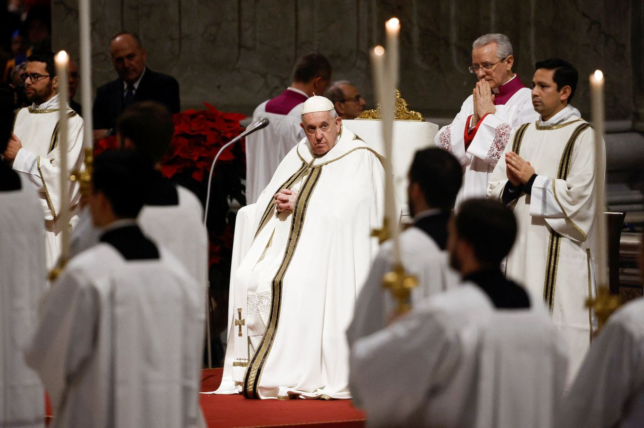 Vatikan'da Noel kutlamaları: Papa, aç gözlülüğü ve savaşları kınadı - Sayfa 4