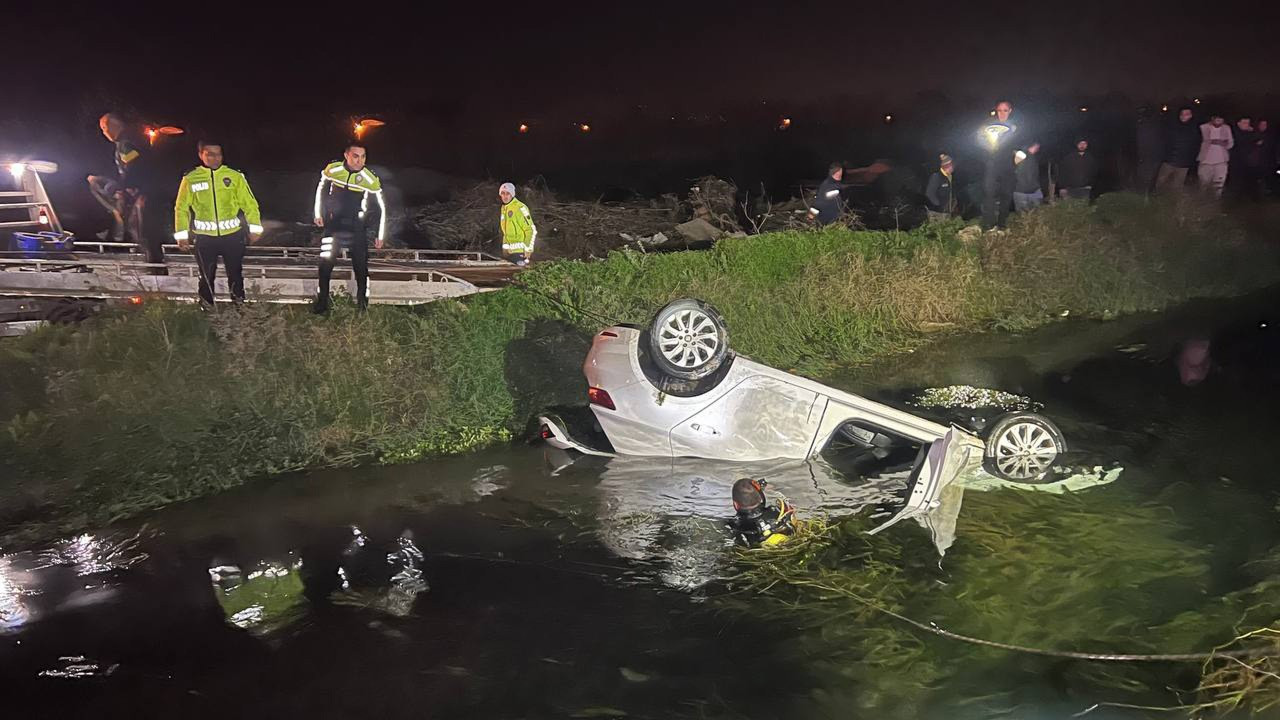 Antalya'da otomobil sulama kanalına uçtu: 1 ölü