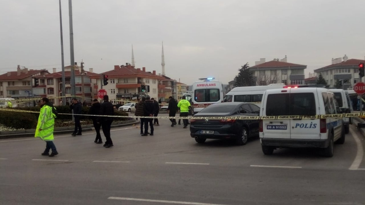 Ankara'da silahlı saldırı: Kırmızı ışıkta duran minibüse ateş açtılar