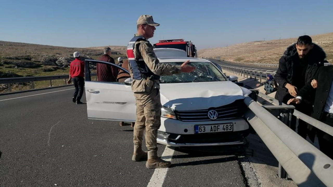 Urfa'da seyir halindeki otomobile silahlı saldırı: 1 ölü, 2 yaralı