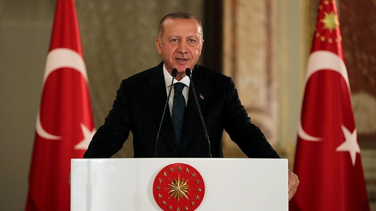 Erdoğan: Sadece yeni yılı karşılamakla kalmıyor, Cumhuriyetimizin yeni yüzyılına adım atacağımız döneme giriyoruz