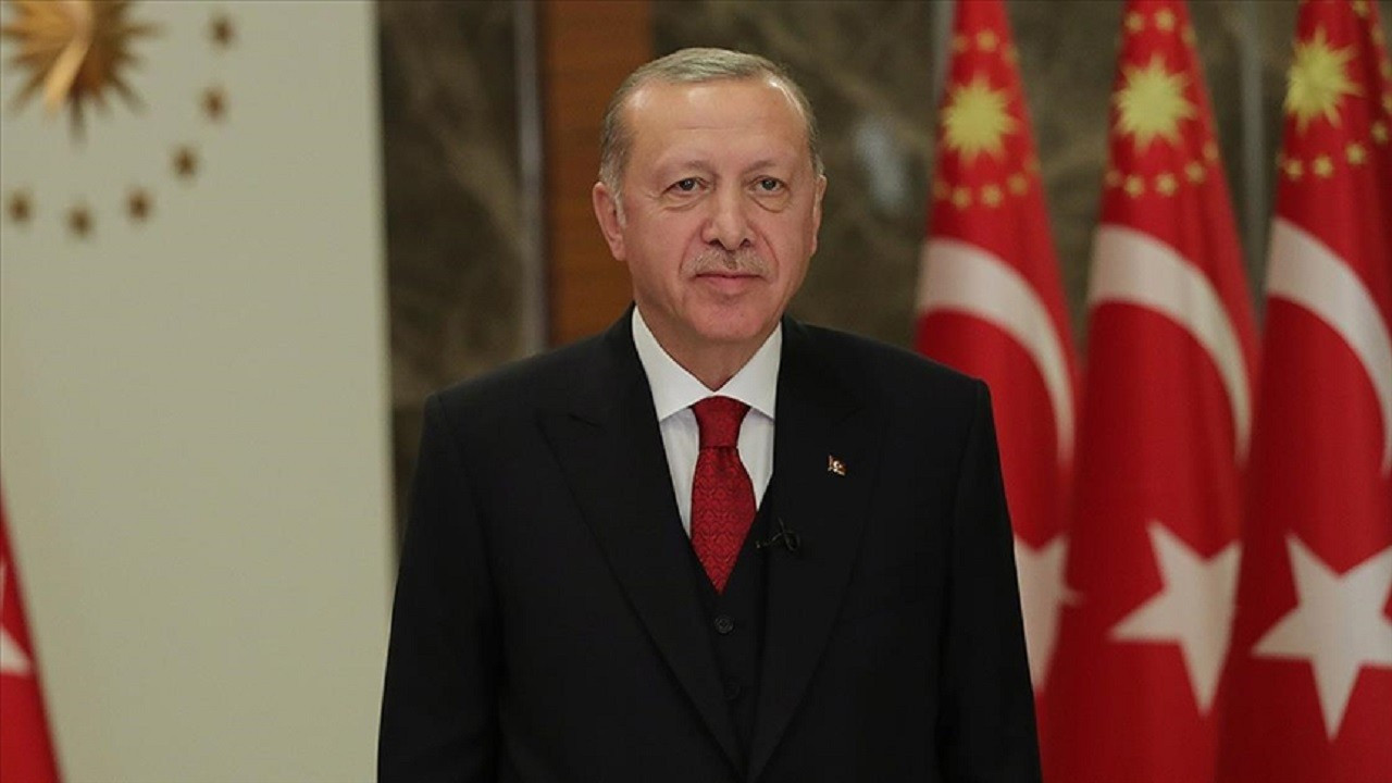 Erdoğan'dan yeni yıl mesajı: Milletimizi hayat pahalılığı karşısında yalnız bırakmadık