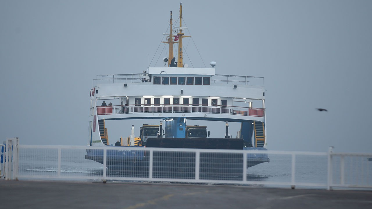 Transit gemilere kapatılan Çanakkale Boğazı açıldı
