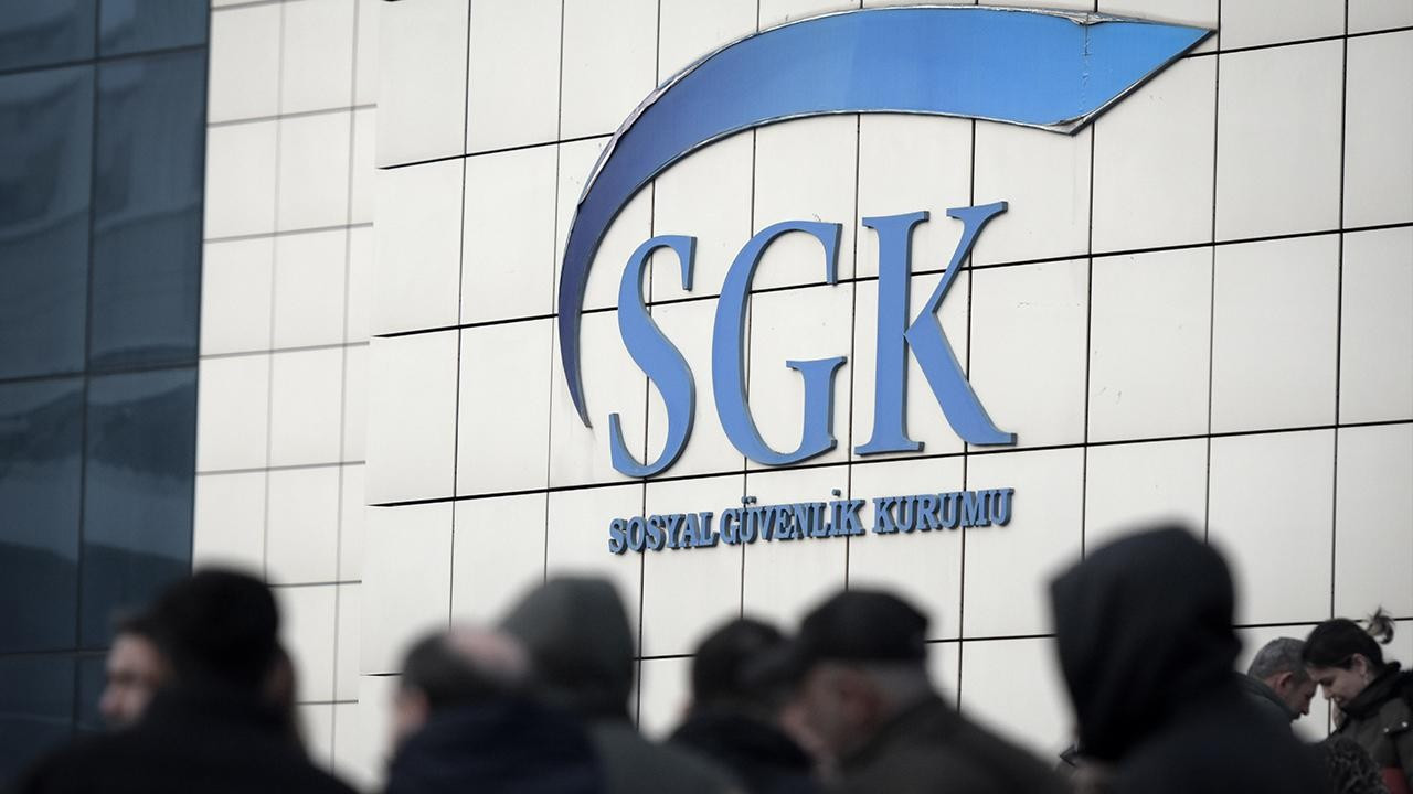 SGK deprem bölgelerinde prim borçlarını erteledi