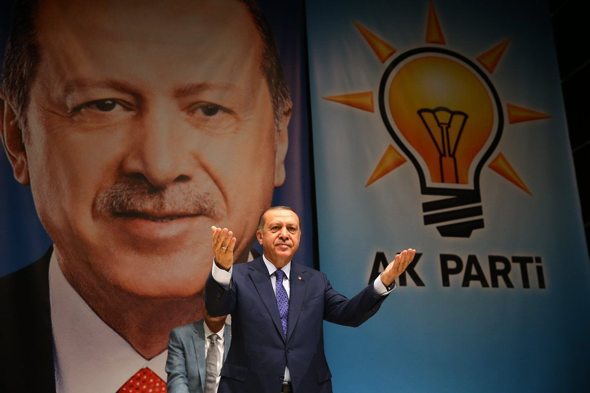 AK Parti, CHP, MHP, HDP, İYİ Parti: Siyasi partilerin kaç üyesi var? - Sayfa 1