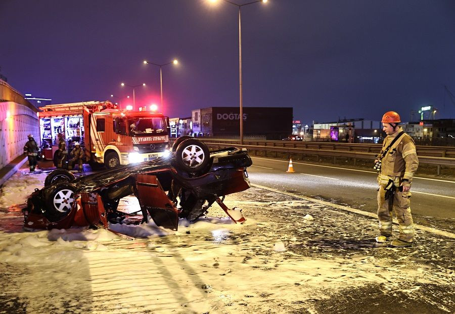 Pendik’te takla atan otomobil yandı: 4 kişi yaralandı - Sayfa 3