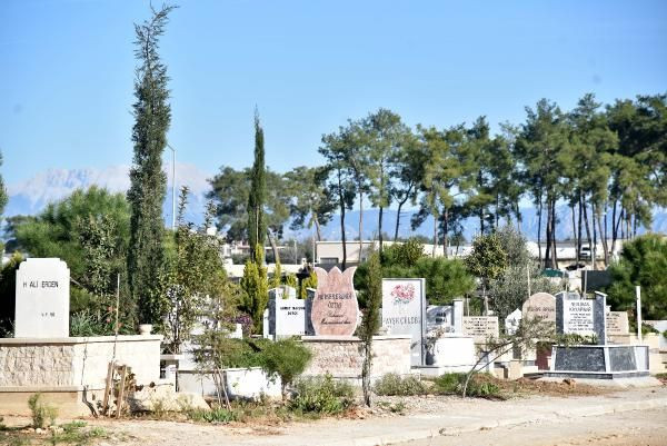 Antalya'da ölmek 'bedava', ailece aynı yere gömülmek 250 bin lira - Sayfa 1