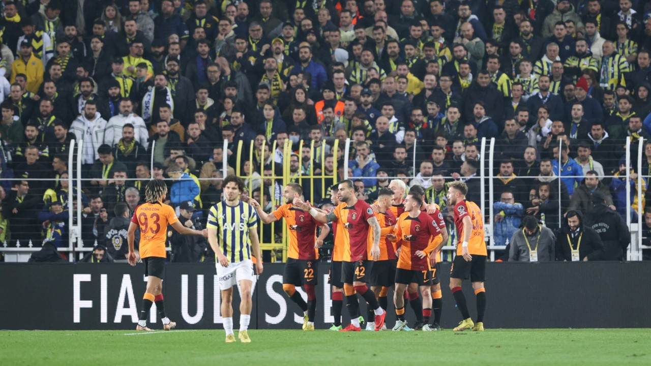 Kadıköy'de zafer lider Galatasaray'ın: 0-3