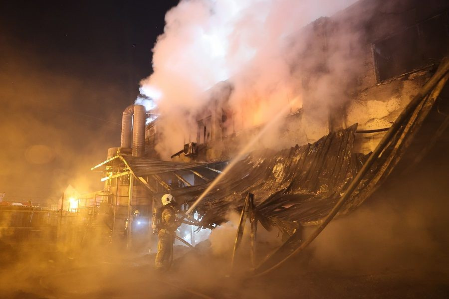 Arnavutköy’de kauçuk fabrikasında yangın - Sayfa 3