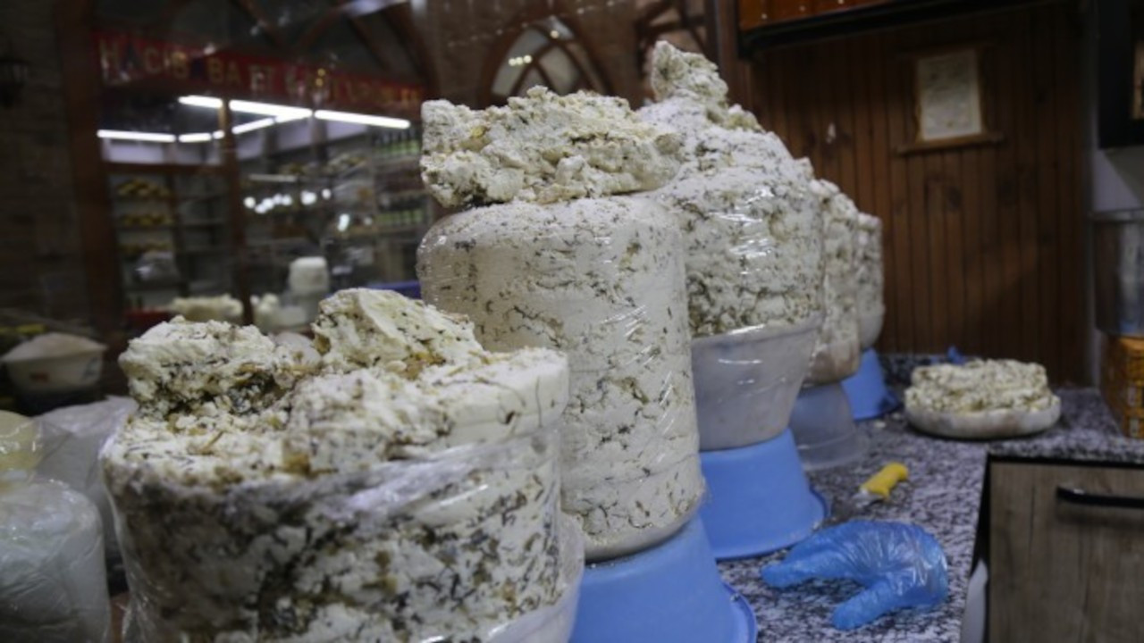 Vanlılar kendi peynirini yiyemiyor: Yüzde yüz zam