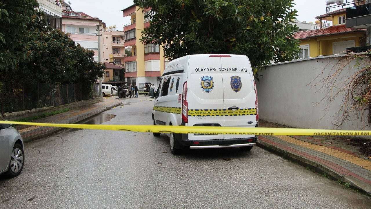 Antalya'da silahlı saldırı: 1 kişi yaralandı