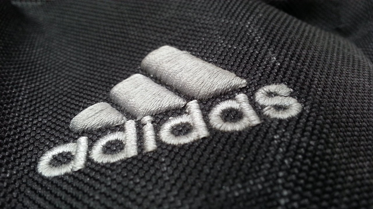 Adidas, şerit tasarımıyla ilgili fikri mülkiyet davasını kaybetti