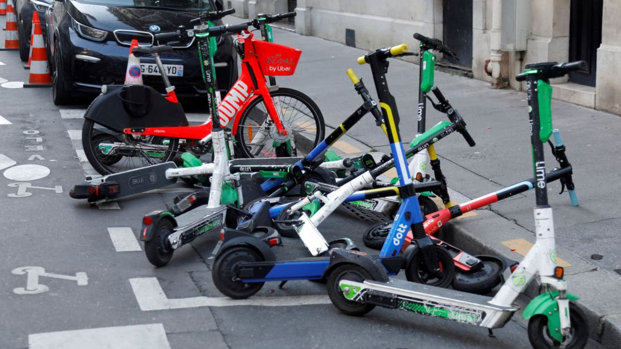 Paris'te elektrikli scooter'lar için referandum