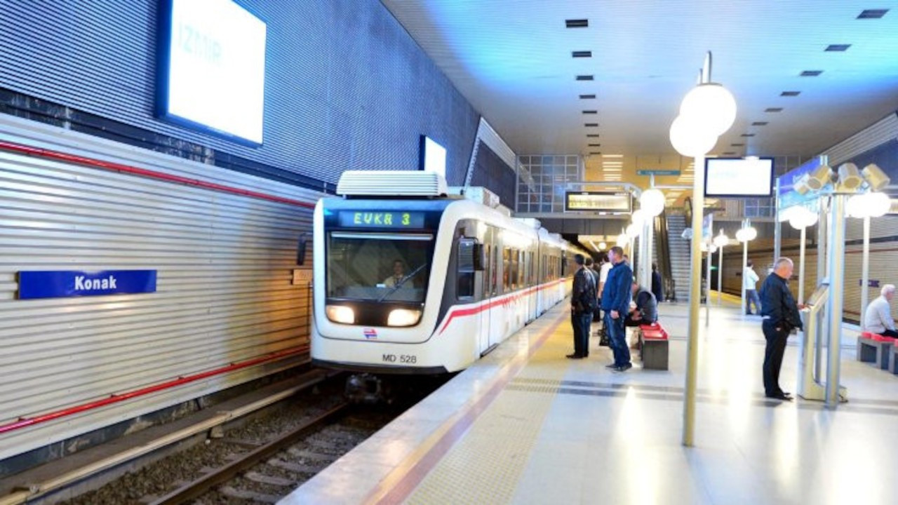 İzmir'de metro ve tramvay çalışanları greve çıkıyor